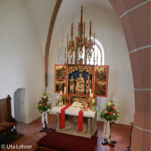 Marienaltar der St. Georgskirche Oberampfrach
